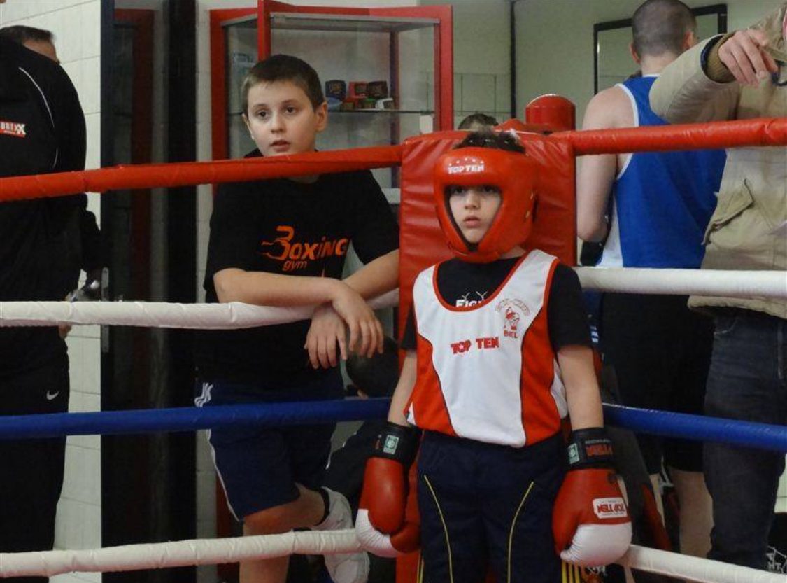 Festim als Kind im Box-Club Biel
